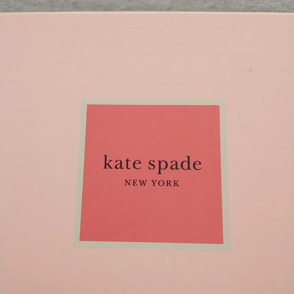 Kate Spade Shoe Box with Kate Spade Tissue Paper - Picture 12 of 12